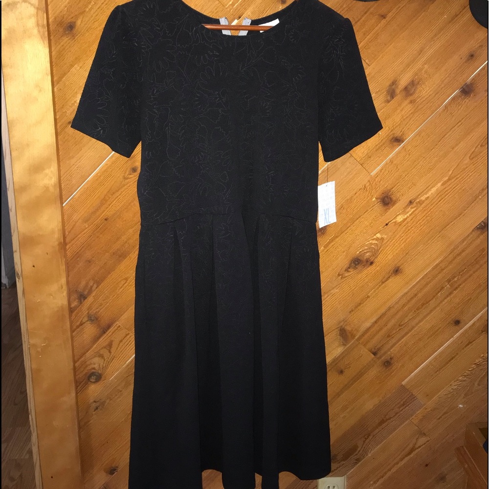 **LBD ALERT!!** Lularoe Amelia: XL